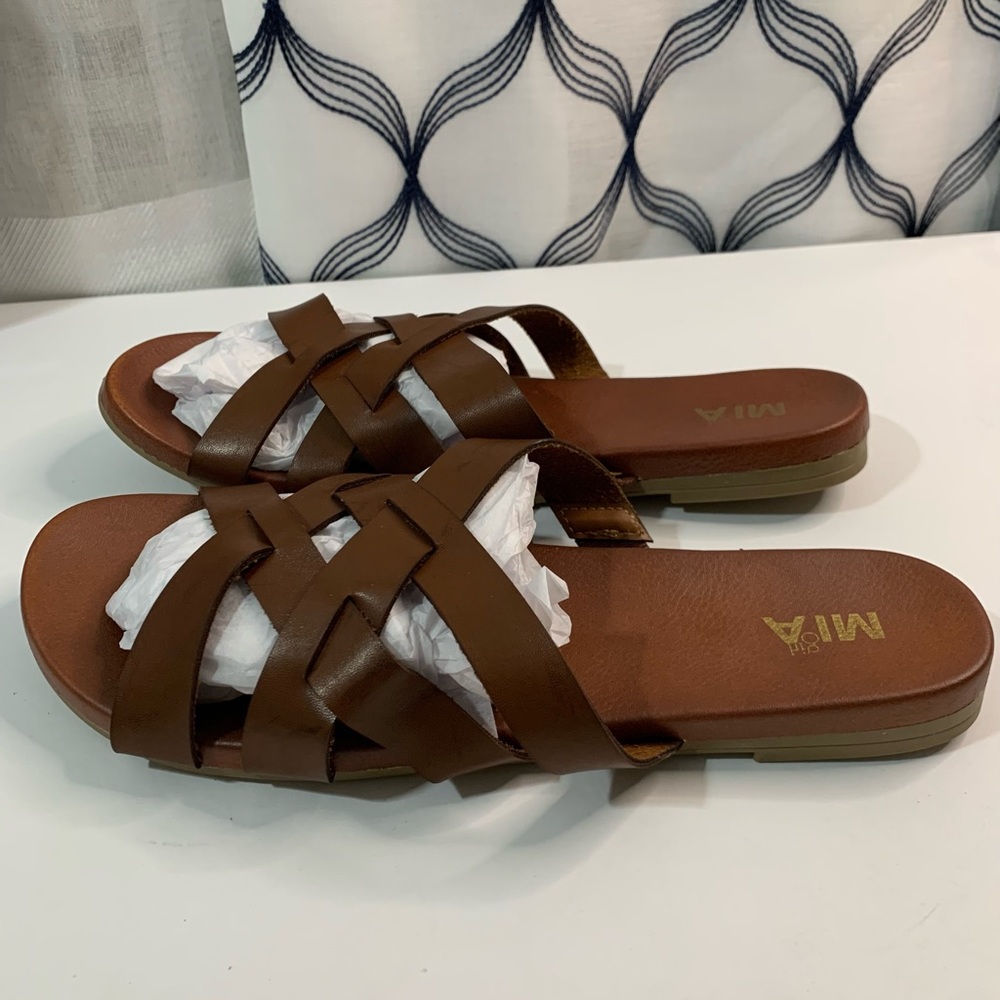 Mia Women’s Sandals crisscross design Brown size 7.5,10 - Picture 5 of 8